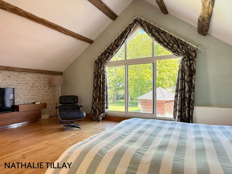 Propriété - 427 m² - 10 pièces