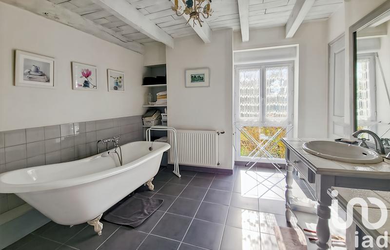 Maison - 177 m² - 6 pièces