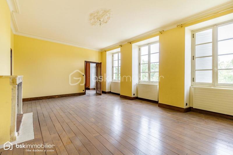 Demeure - 326 m² - 9 pièces