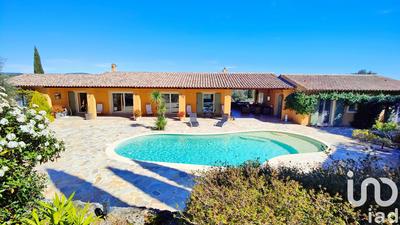 Maison - 198 m² - 8 pièces