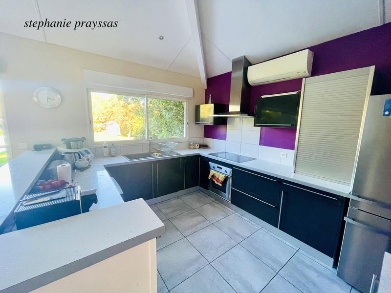 Maison - 140 m² - 5 pièces