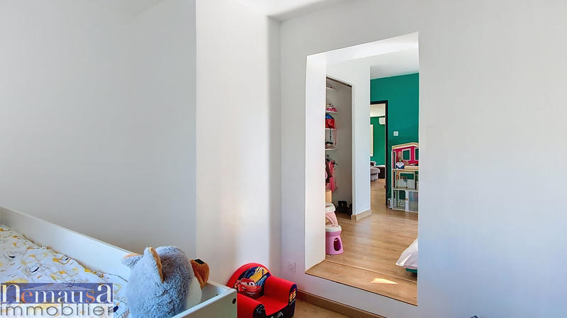 Maison - 99 m² - 4 pièces