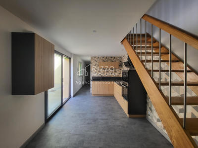 Appartement - 95 m² - 4 pièces