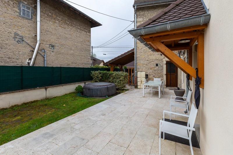 Maison - 100 m² - 4 pièces