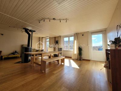 Maison - 194 m² - 8 pièces