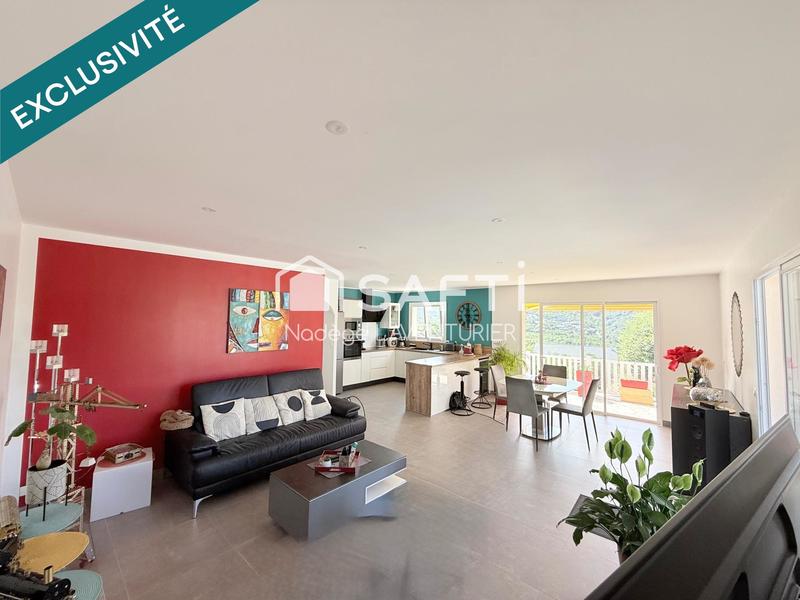 Maison - 181 m² - 8 pièces