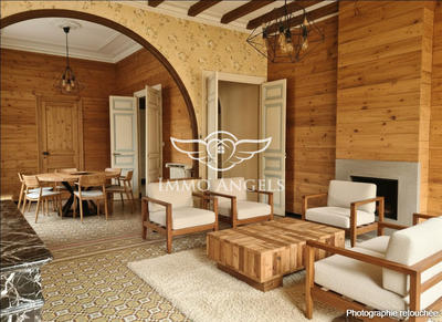 Maison ancienne - 401 m² - 9 pièces