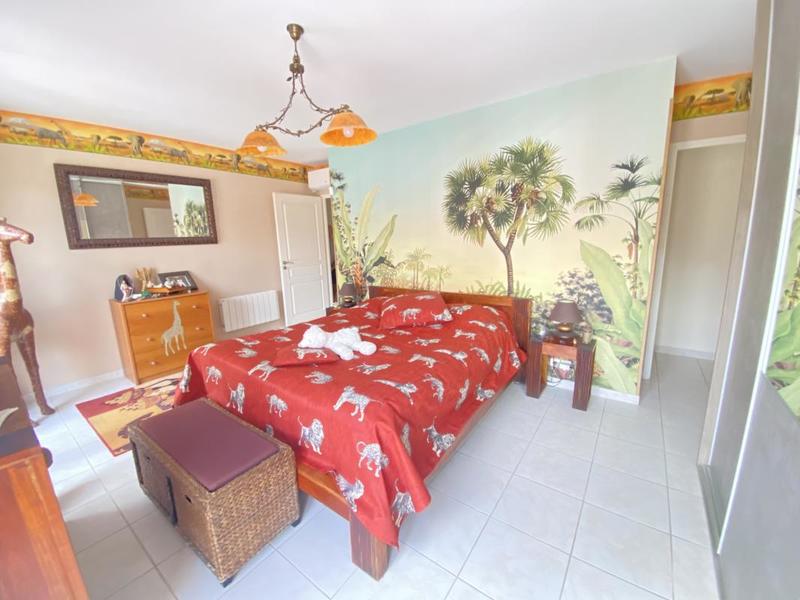 Villa - 141 m² - 5 pièces