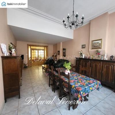 Maison - 147 m² - 7 pièces