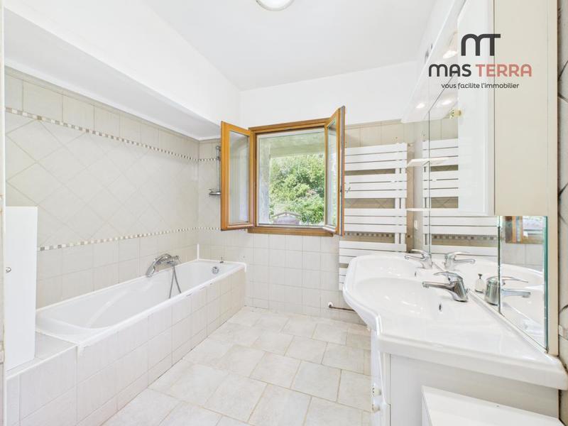 Mas - 121 m² - 4 pièces