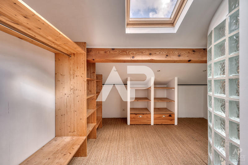 Maison - 148 m² - 6 pièces