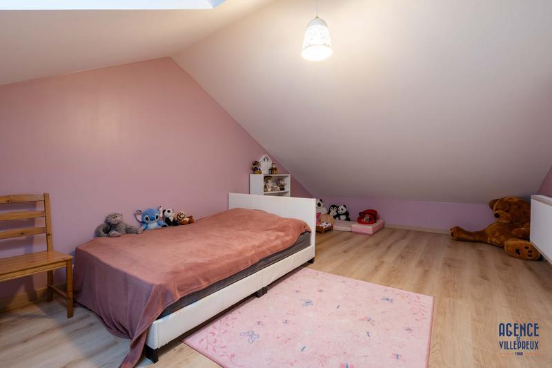 Appartement - 97 m² - 5 pièces