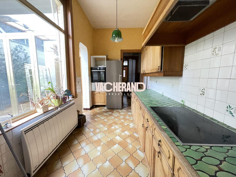 Maison - 140 m² - 7 pièces