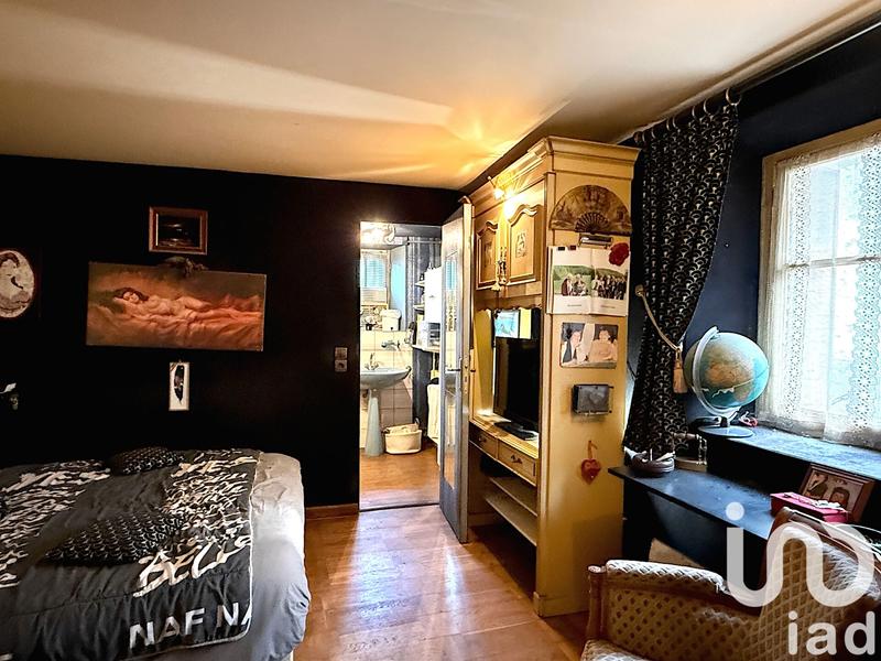 Maison - 180 m² - 8 pièces