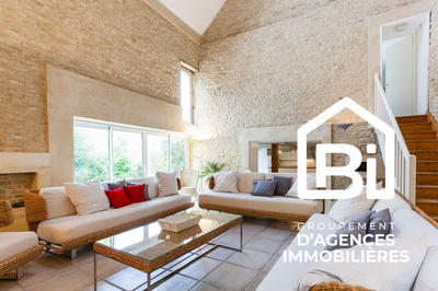 Maison en pierre - 172 m² - 7 pièces