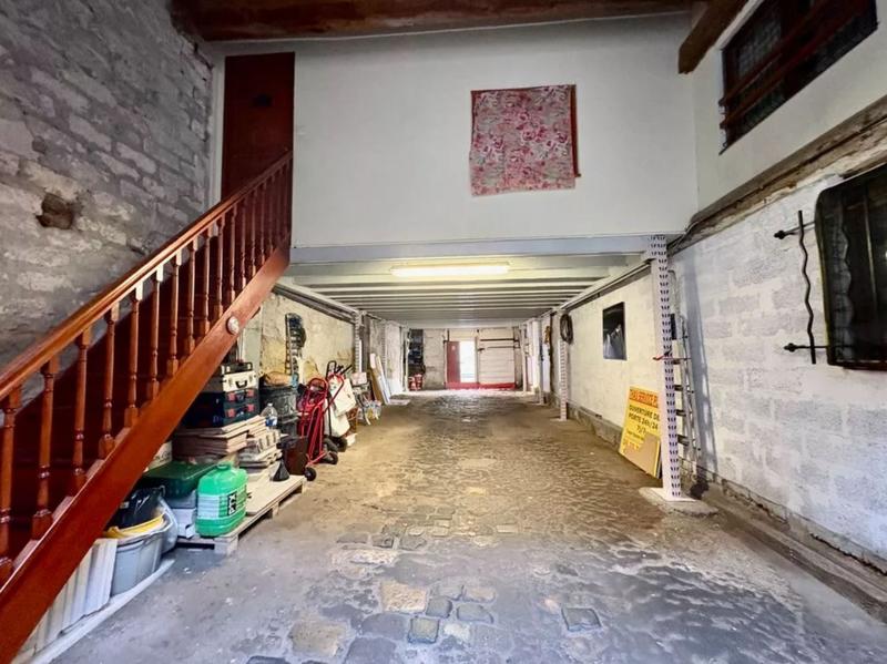 Appartement - 350 m² - 8 pièces