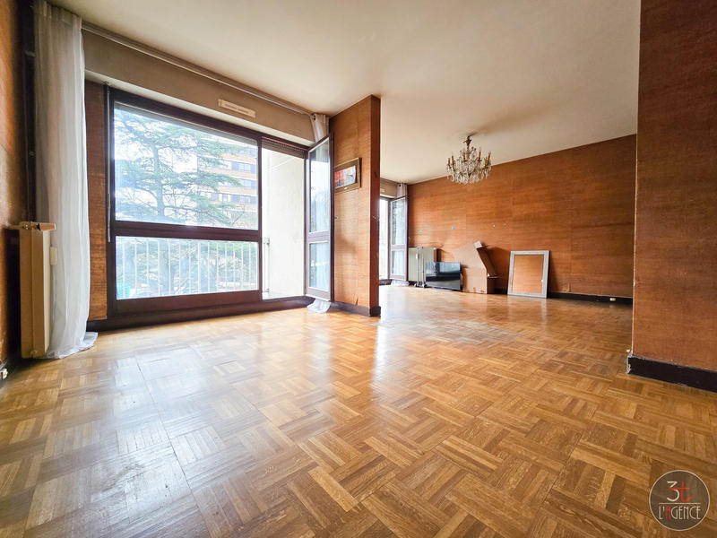 Appartement - 100 m² - 5 pièces