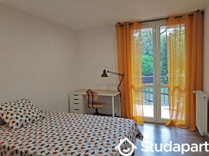 Chambre - 10 m² - 1 pièce