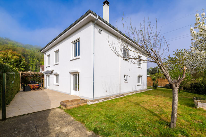 Maison - 190 m² - 7 pièces