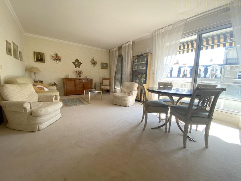 Appartement - 99 m² - 4 pièces