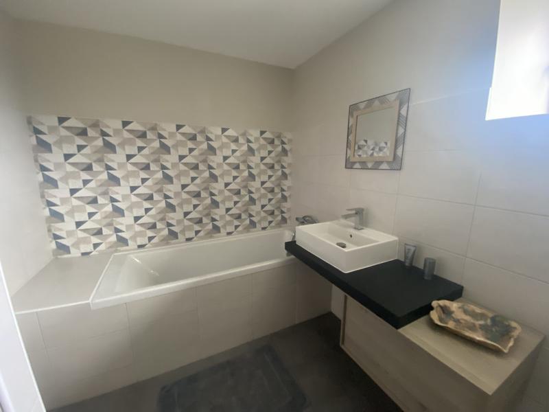 Maison - 441 m² - 10 pièces