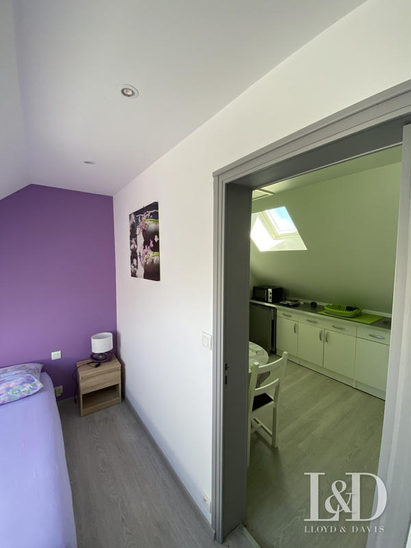 Maison traditionnelle - 160 m² - 8 pièces