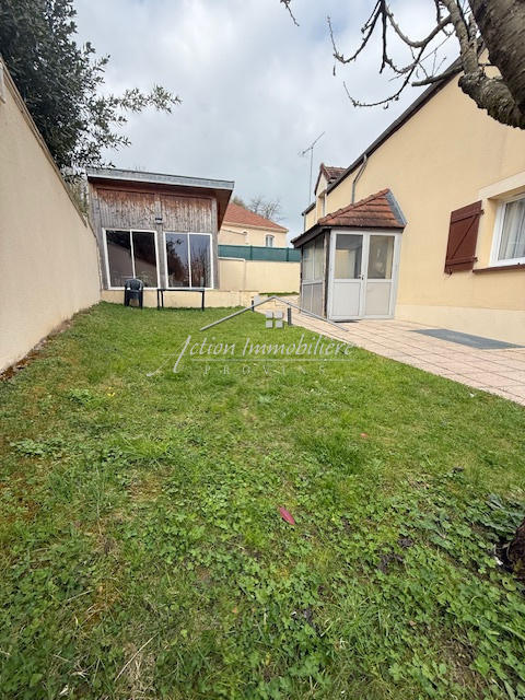 Maison - 234 m² - 6 pièces