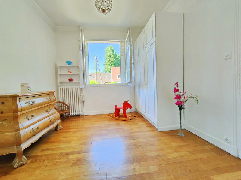 Maison - 121 m² - 5 pièces