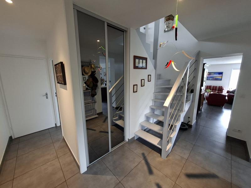 Maison contemporaine - 145 m² - 5 pièces