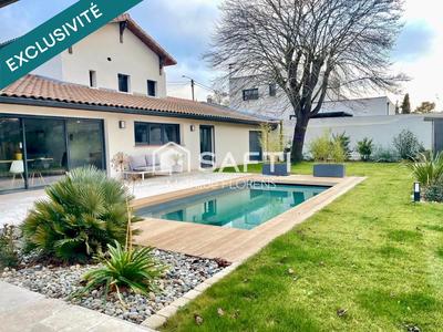 Villa - 190 m² - 7 pièces