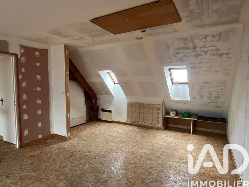 Appartement - 1 280 m² - 8 pièces