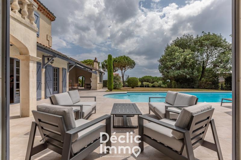 Maison - 290 m² - 7 pièces