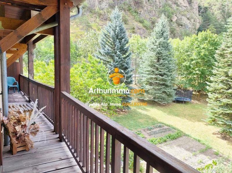 Appartement - 100 m² - 4 pièces