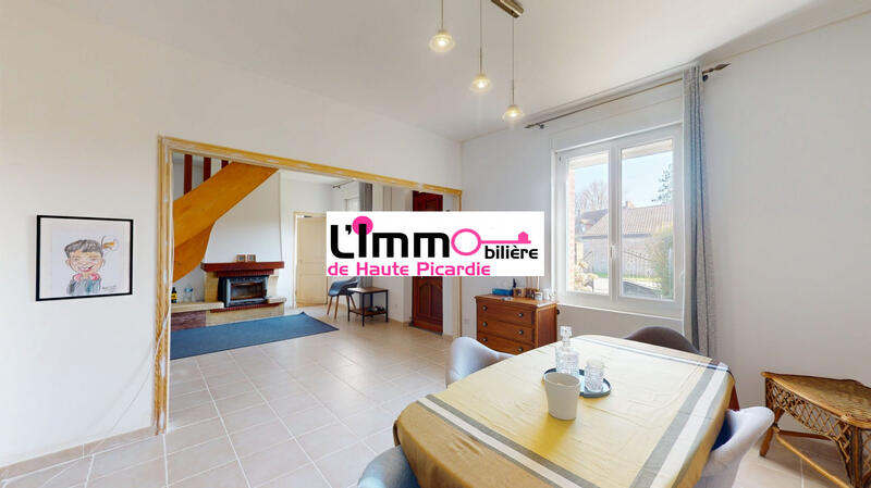 Maison - 94 m² - 5 pièces