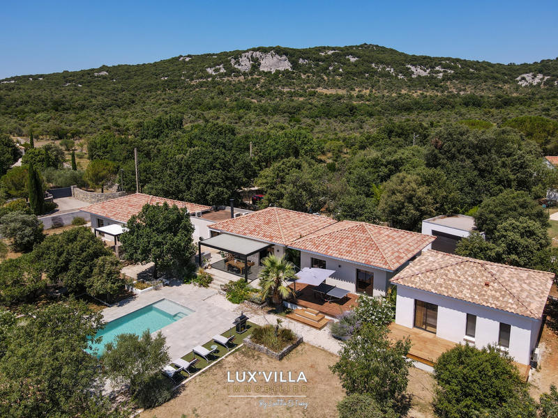 Villa - 290 m² - 12 pièces