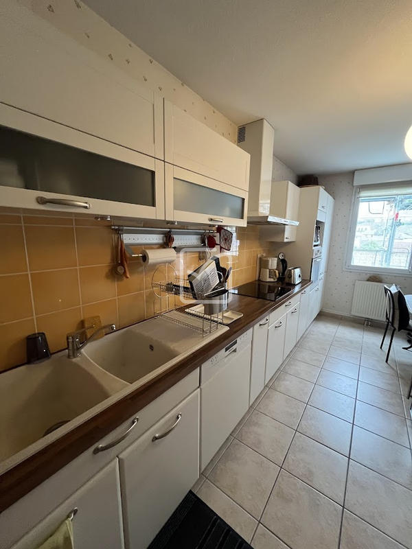 Appartement - 75 m² - 4 pièces