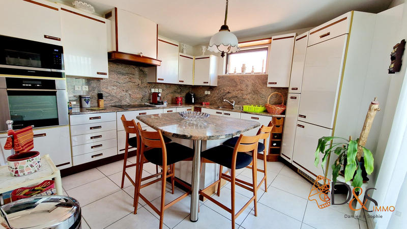 Appartement - 115 m² - 5 pièces