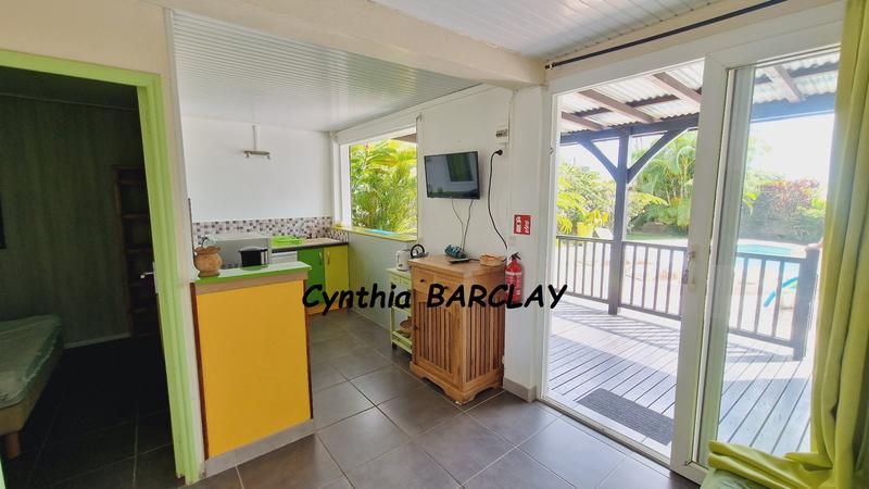 Propriété - 280 m² - 13 pièces