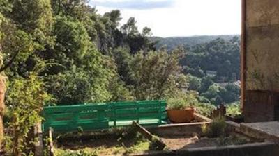 Maison - 305 m² - 7 pièces