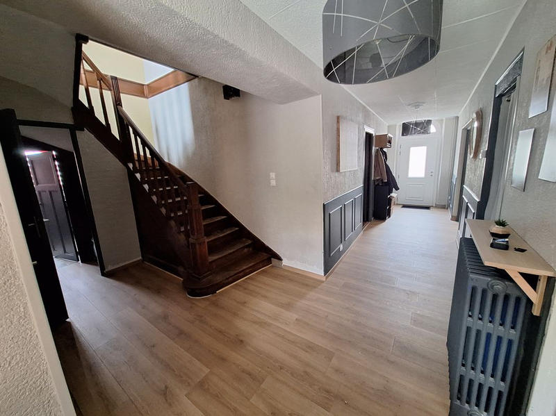 Maison - 197 m² - 5 pièces