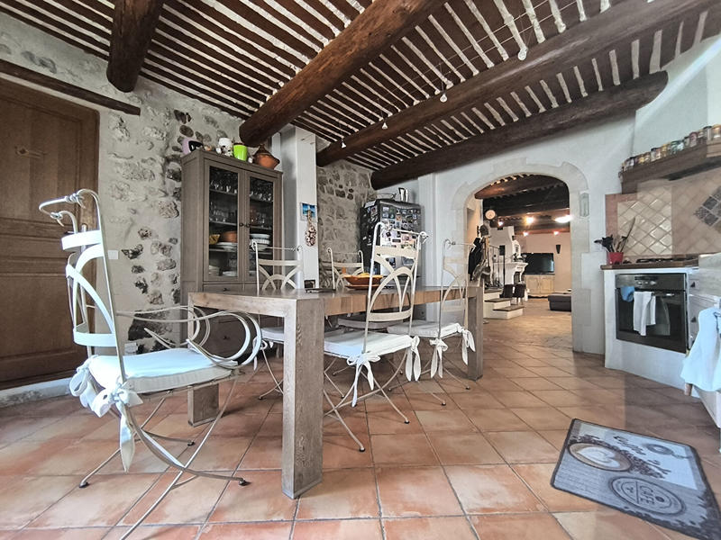 Maison - 173 m² - 7 pièces