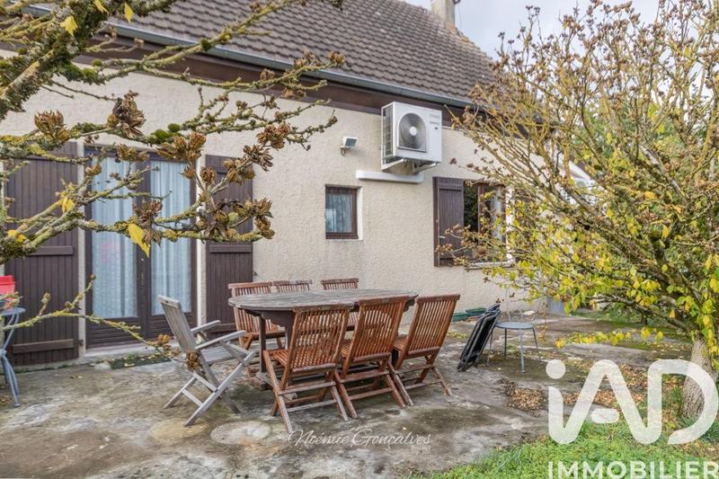 Maison - 90 m² - 6 pièces