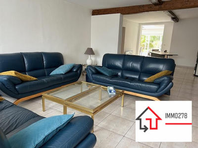 Maison - 232 m² - 7 pièces