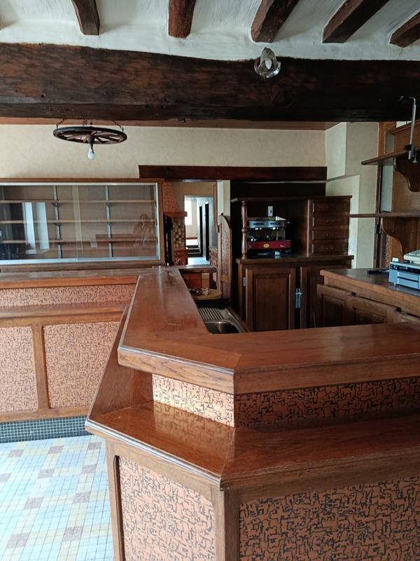 Maison ancienne - 258 m² - 6 pièces