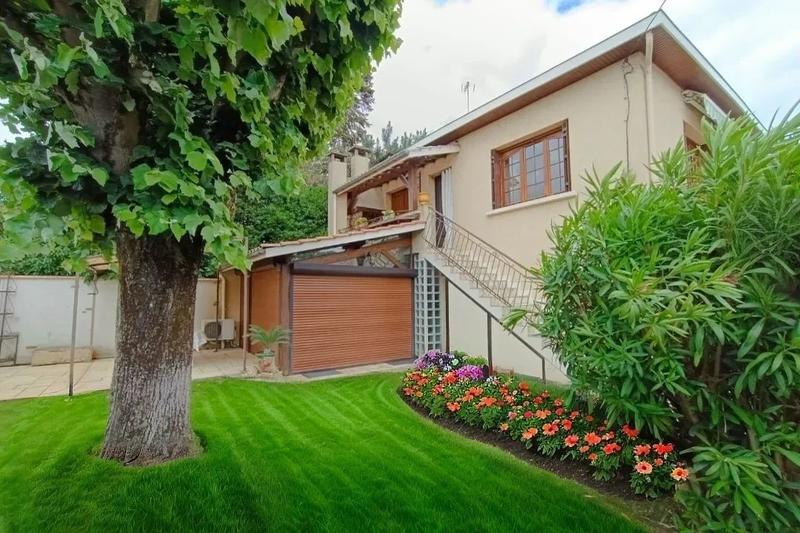 Maison de ville - 170 m² - 5 pièces