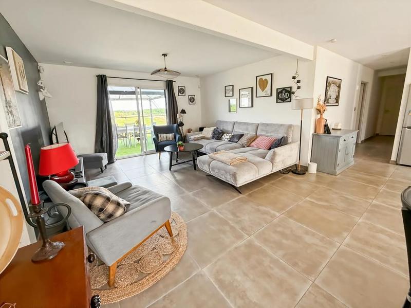 Maison traditionnelle - 178 m² - 6 pièces