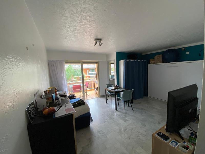 Studio - 28 m² - 1 pièce