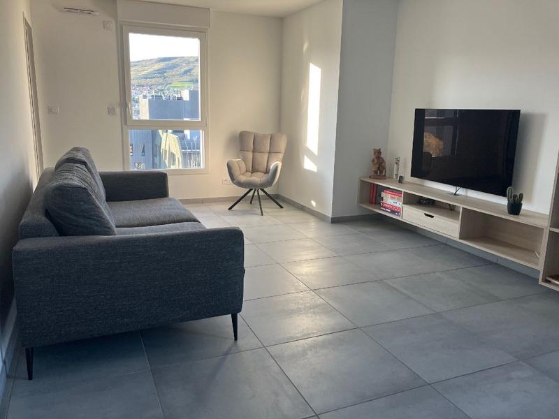 Appartement - 105 m² - 5 pièces