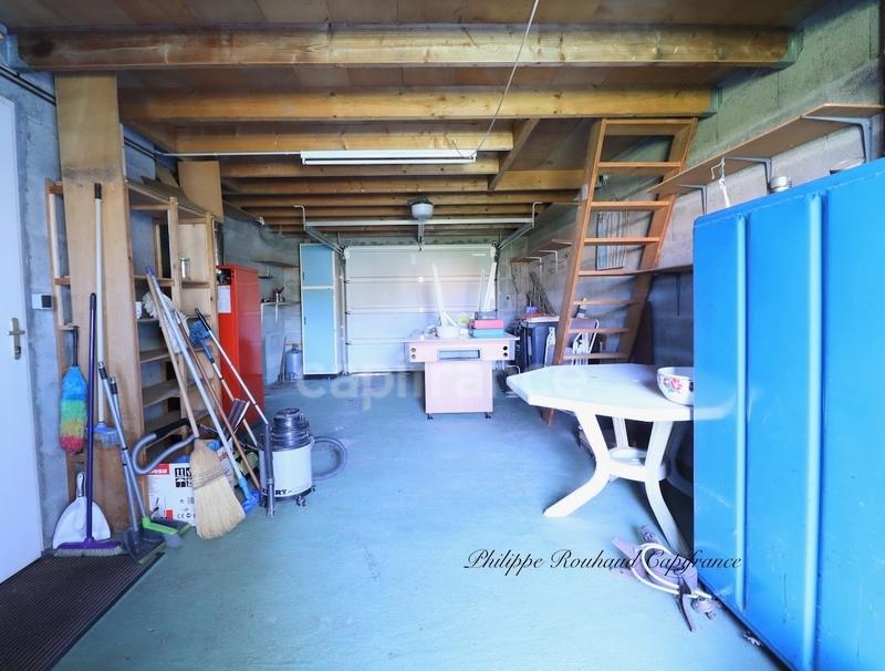 Maison - 92 m² - 8 pièces