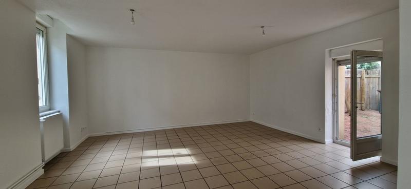 Appartement - 100 m² - 5 pièces